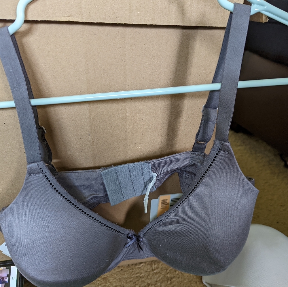 Gray/black comfort fitting bra